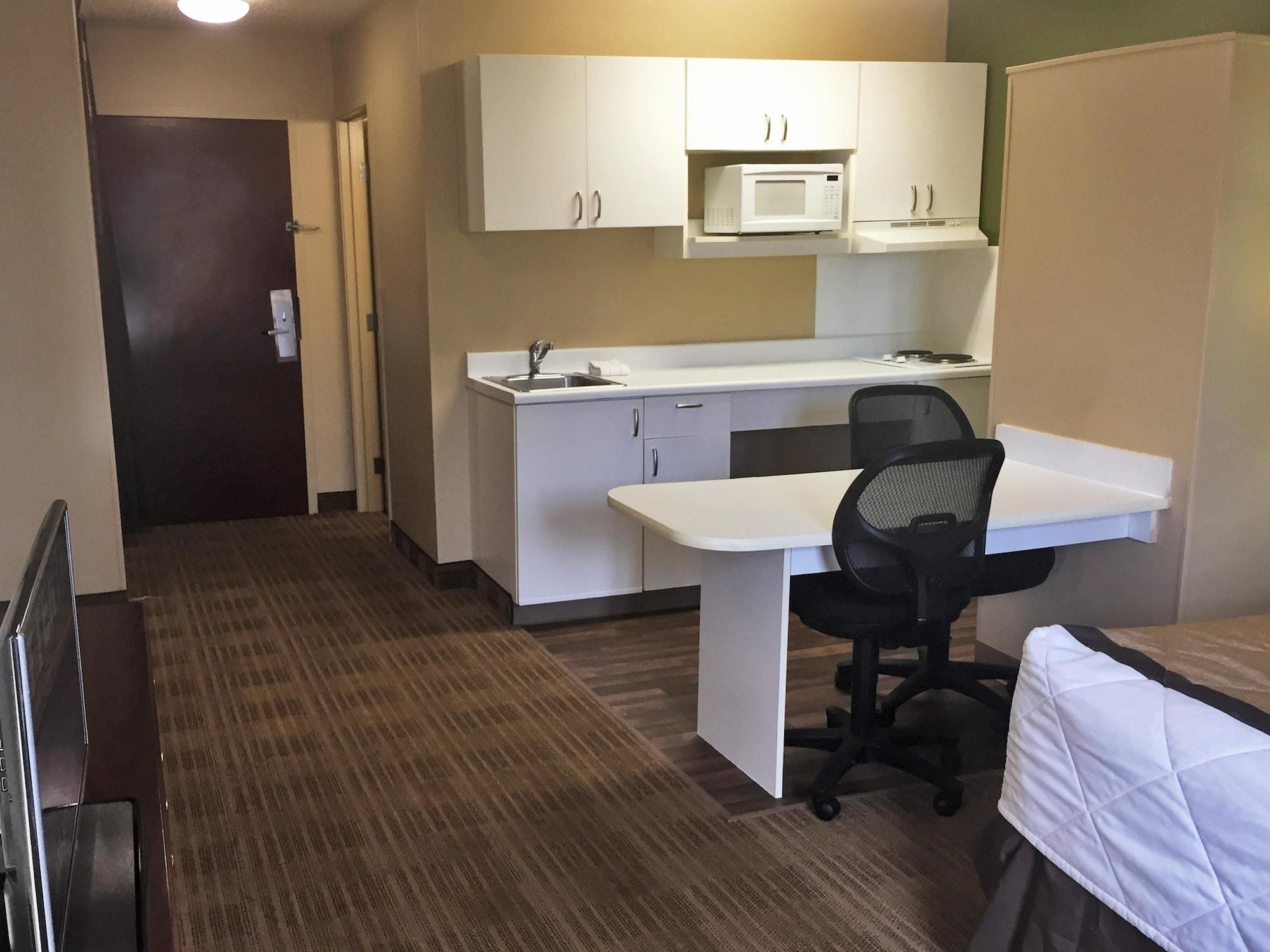 Extended Stay America Suites - Toledo - Holland Екстериор снимка